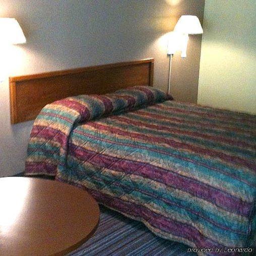Relax Inn Augusta Bilik gambar